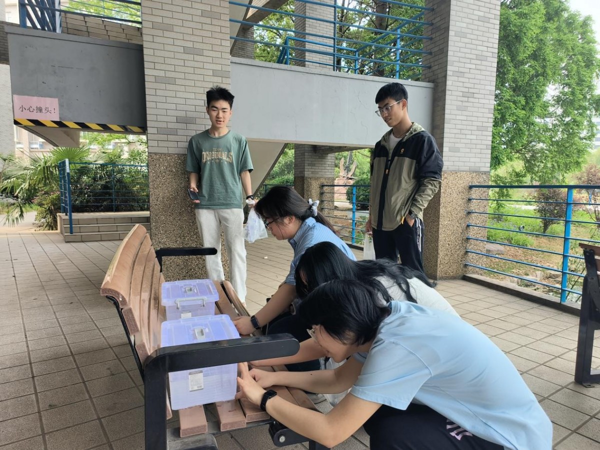 国产精品
举办“水的征程，青春驰骋”主题定向越野活动