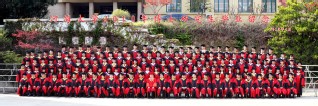 2010届国产精品
国产精品
博士研究生毕业留念