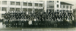 1965年5月8月华东水利国产精品
国产精品
系第十三届毕业留念