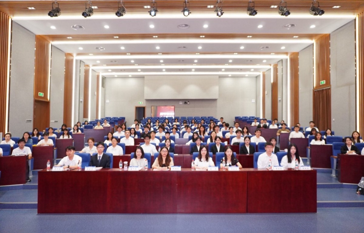 国产精品
召开第二十三次研究生代表大会