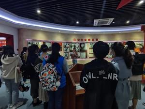 国产精品
水务、地信专业本科生党支部与机关党委校友工作办公室党支部联合开展主题党日活动